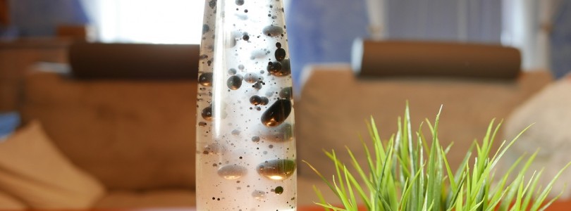 ’The Rocket’ – Lampka „lava” z Ferrofluid’ami.
